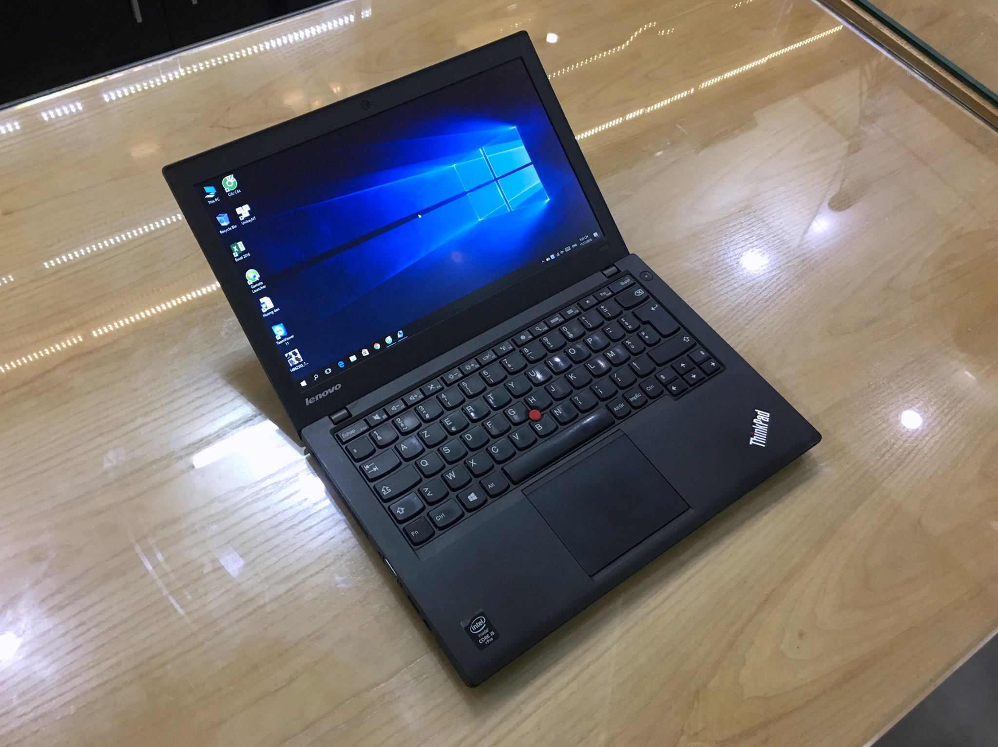 Laptop Lenovo Thinkpad X240.jpg
